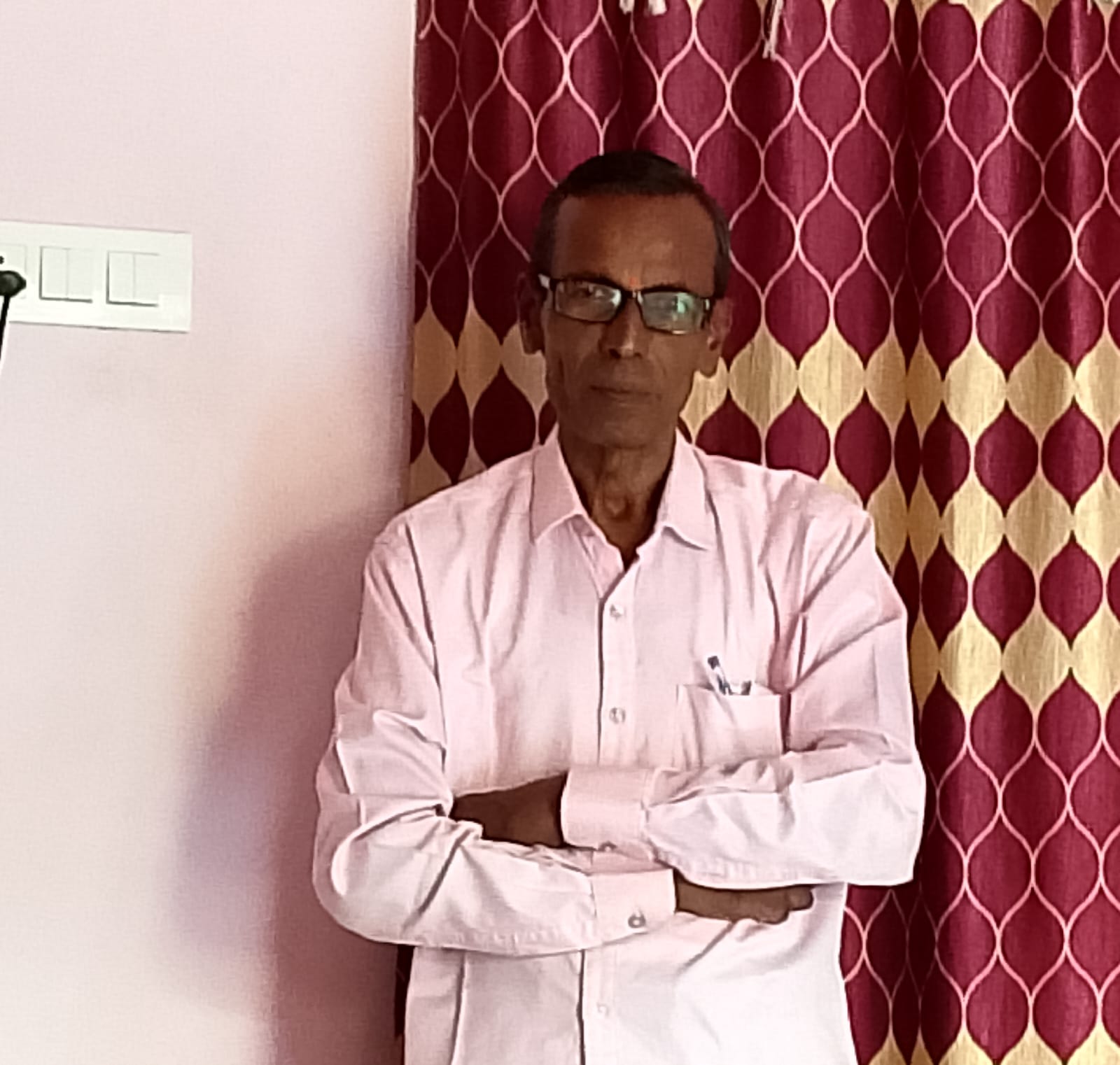 पत्रकार दिनानिमित्त ज्येष्ठ पत्रकार नागभूषण चकिनारपु यांचा सत्कार