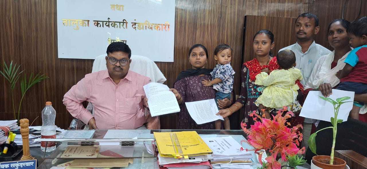 मुत्तापूर येथील आशा स्वयंसेविका भरतीत आर्थिक गैरव्यवहाराचा आरोप ; भरती रद्द करण्याची तहसीलदार मार्फत आरोग्य अधिकाऱ्याकडे मागणी...!