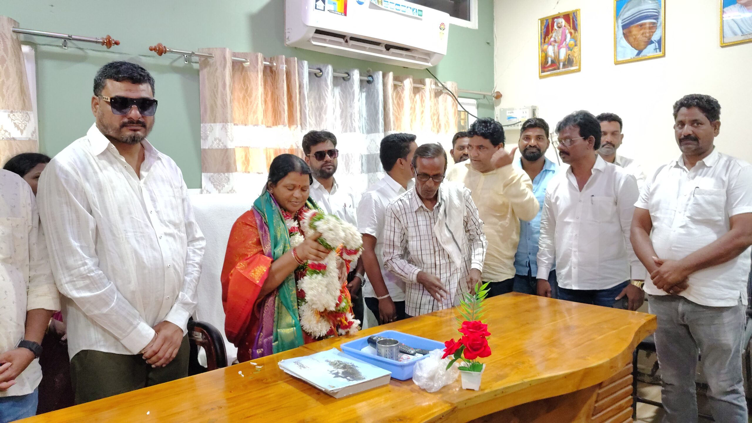 सिरोंचा नगरपंचायत अध्यक्षपदी सौ. पद्मा सतीश बोगे यांची बिनविरोध निवड ; समर्थकांकडून जल्लोष*